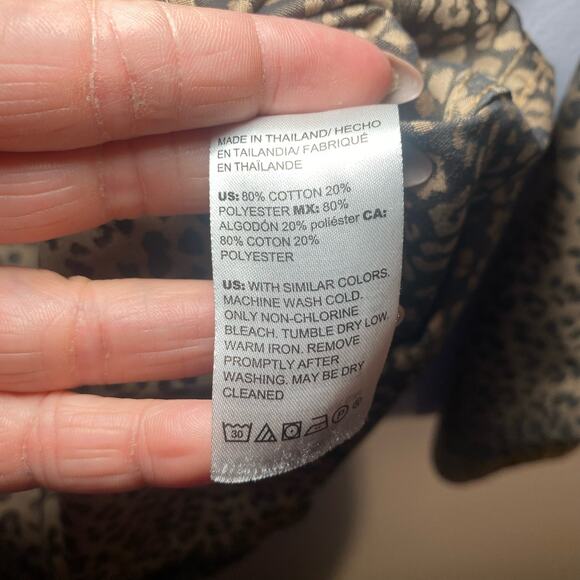 Chico's Women's size 2 / 12 / 14 Brown Cheetah Animal Print Button Down Shirt - Picture 6 of 9